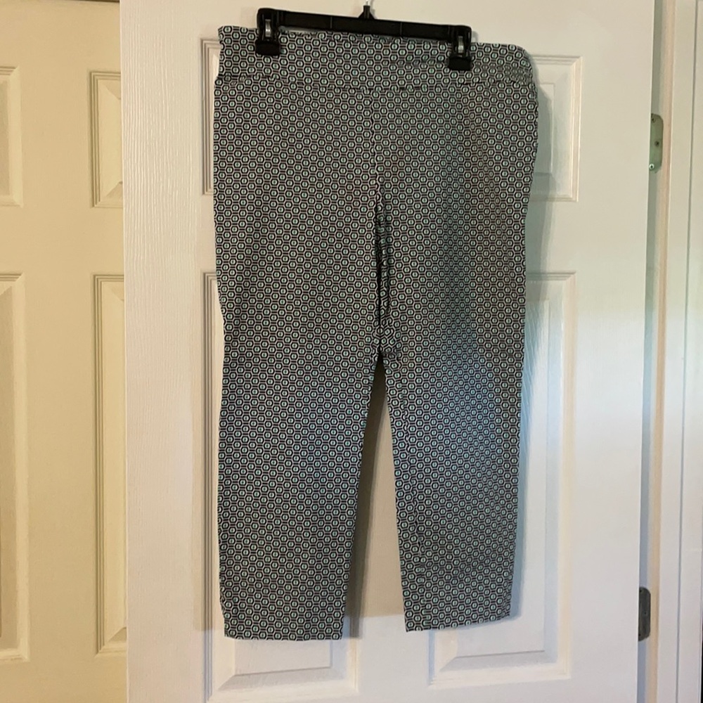 Stretch material dress capris